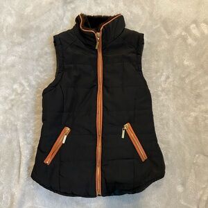 Copper Key girls vest. Size small.